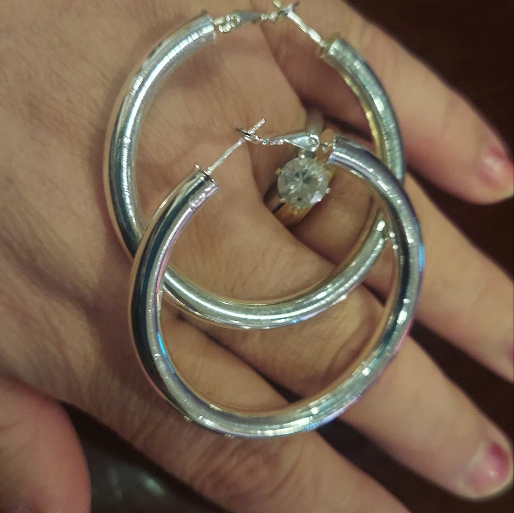 New 925'Hoop Earrings very nice 💜